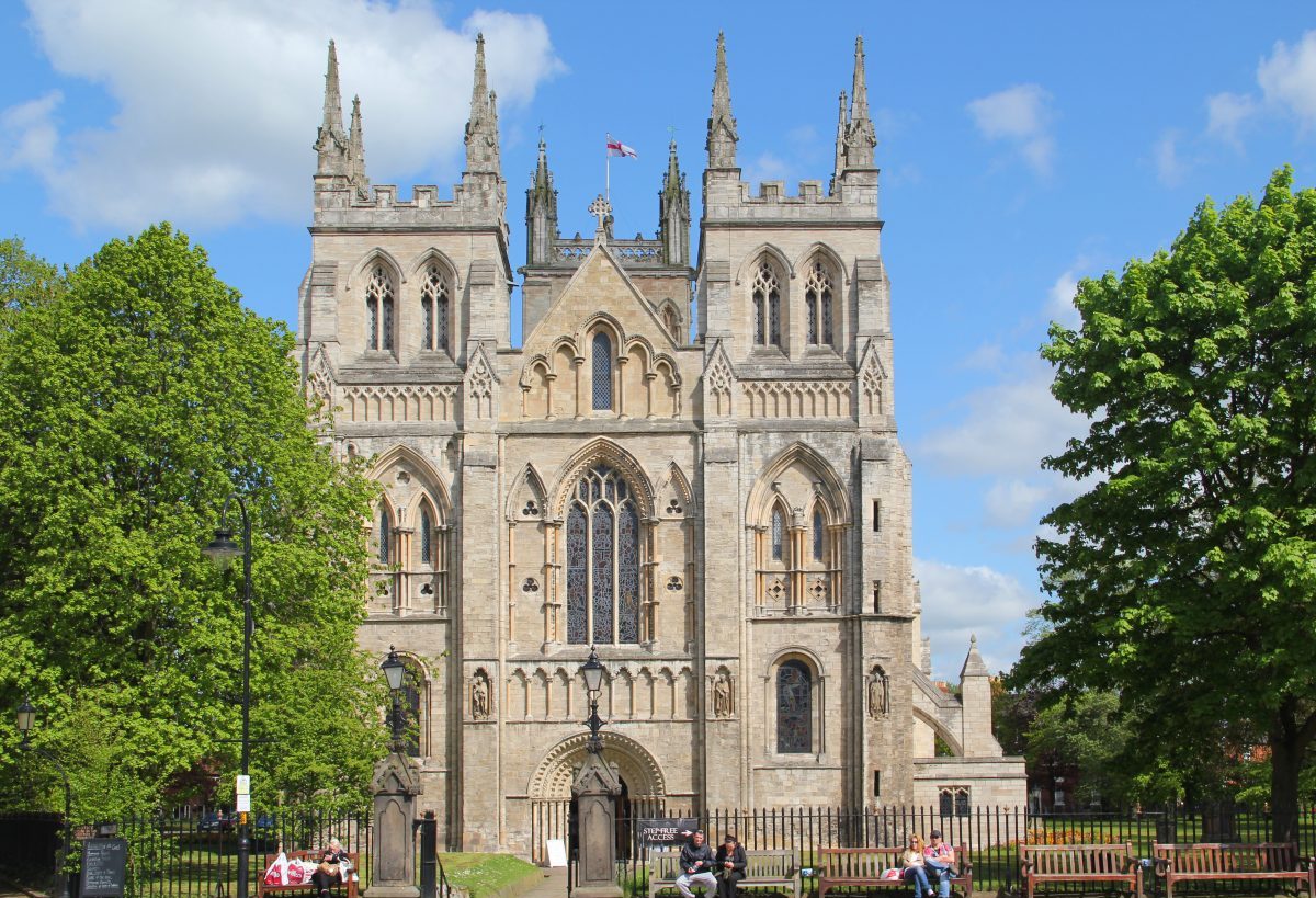 selby-abbey-west-end-mw