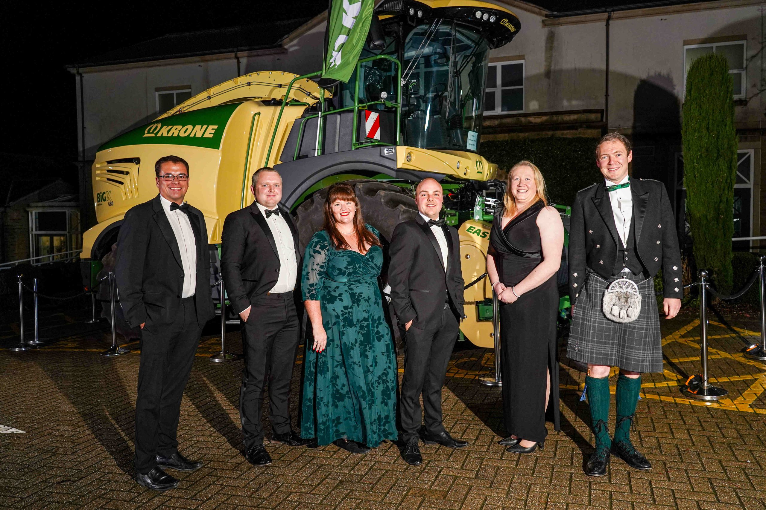 l-r-duncan-winspear-joe-weston-emma-throup-nick-grayson-davina-fillingham-blair-wallace