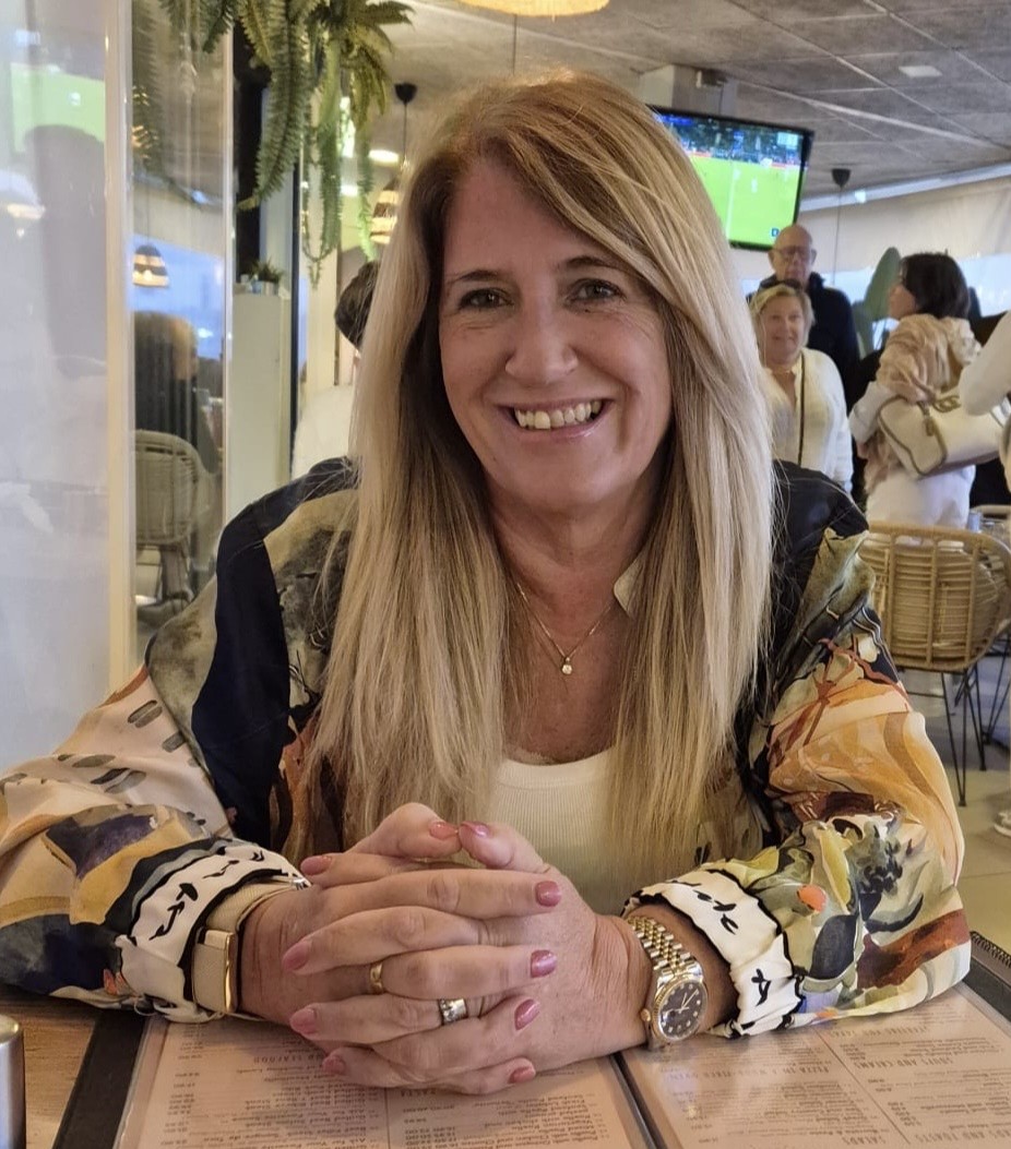 debbie-airey
